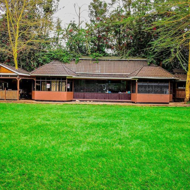 ホテルEdgewood Country Place Thika エクステリア 写真